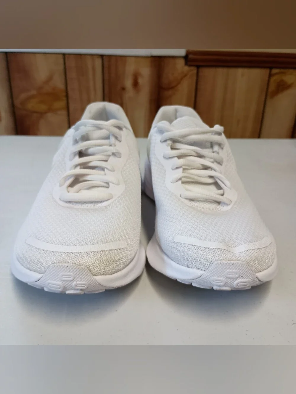 Nike Revolution 7 Running Shoes Womens Size 7.5 White Road Comfort Sneakers